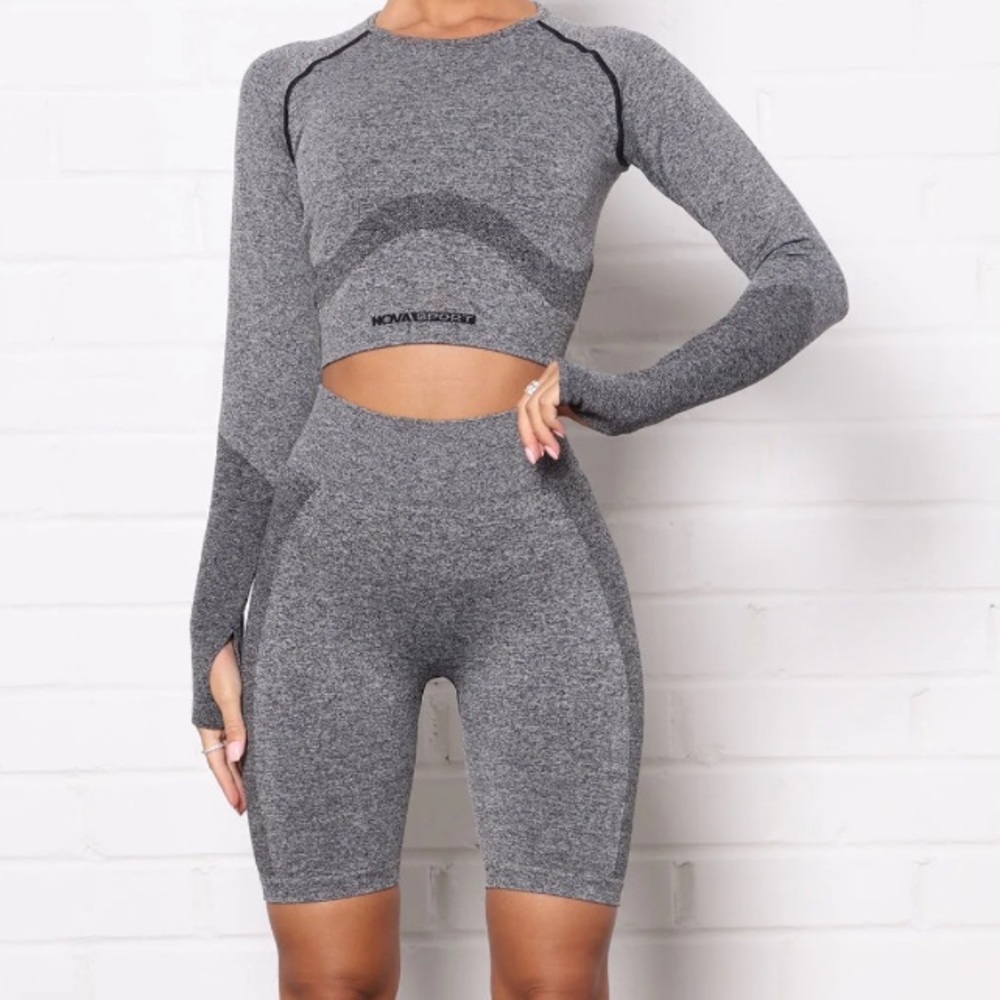 No FN Limits Active Long Sleeve In Infinity Seamless - Charcoal M/L